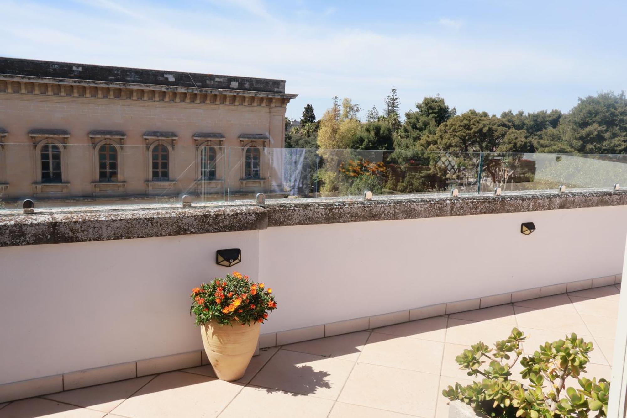 The Golden Hour, Luxury Apartment With A Panoramic View Lecce Extérieur photo